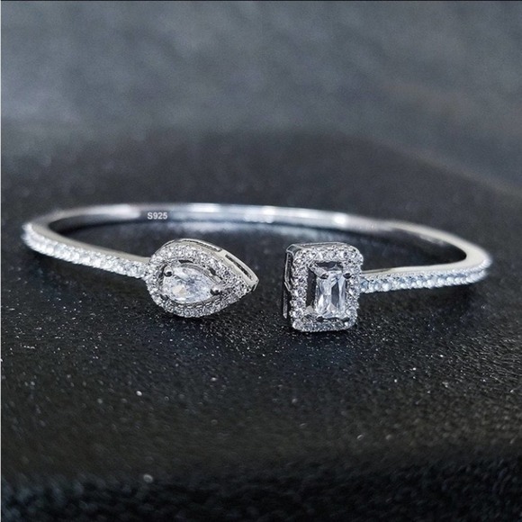 Snake Pear Sterling Silver Zircon Adjustable Bangle - Picture 7 of 9